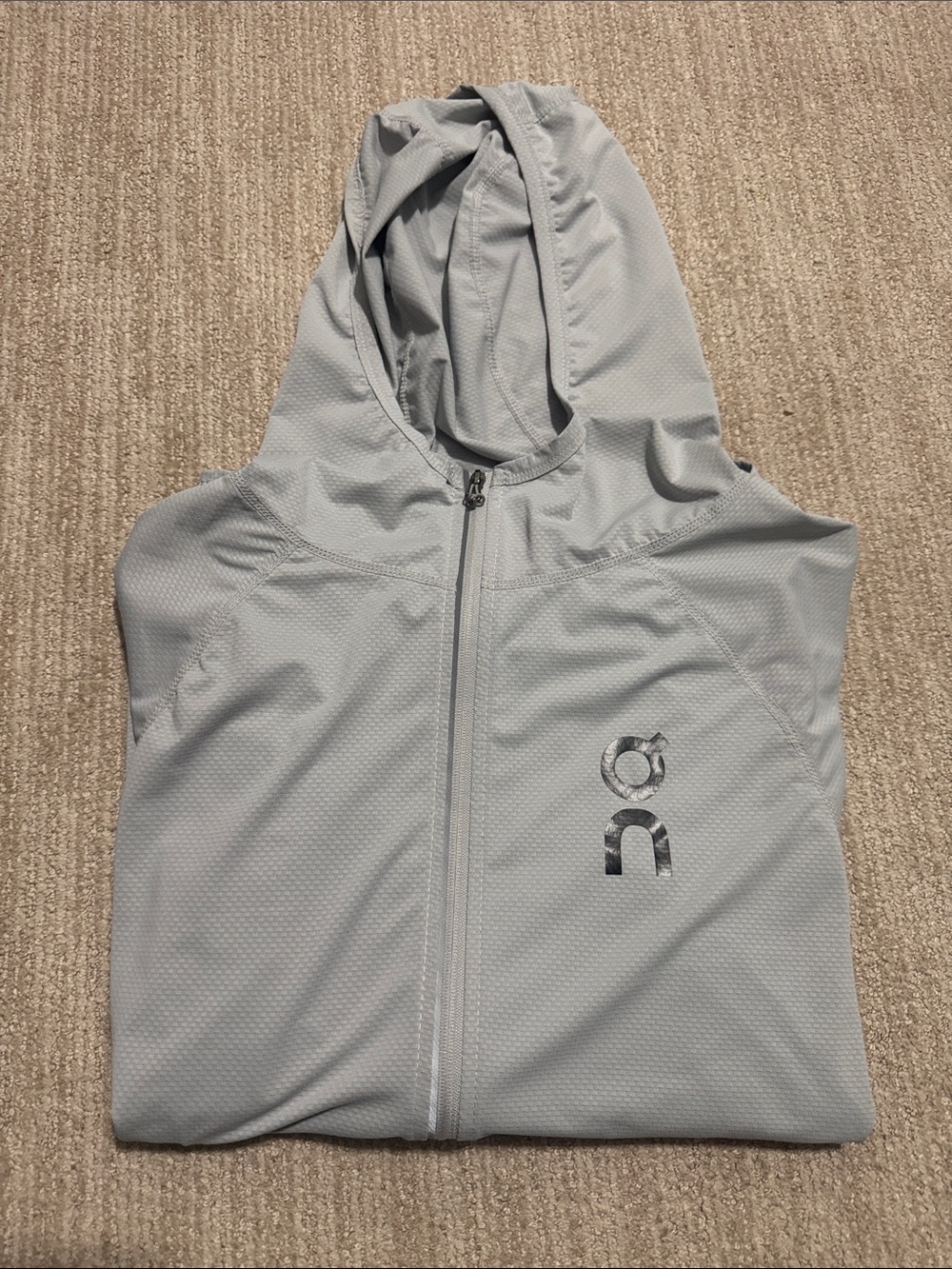 On Running Mens M Gray Performance Jacket Water Resistant Lightweight Running